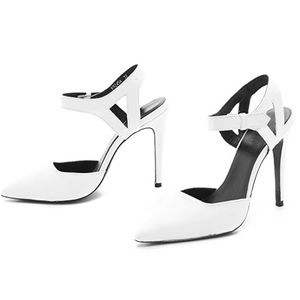 BRAND NEW Nicholas Amelia Lizard Pumps